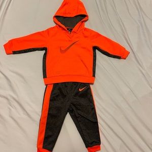 Nike matching set
